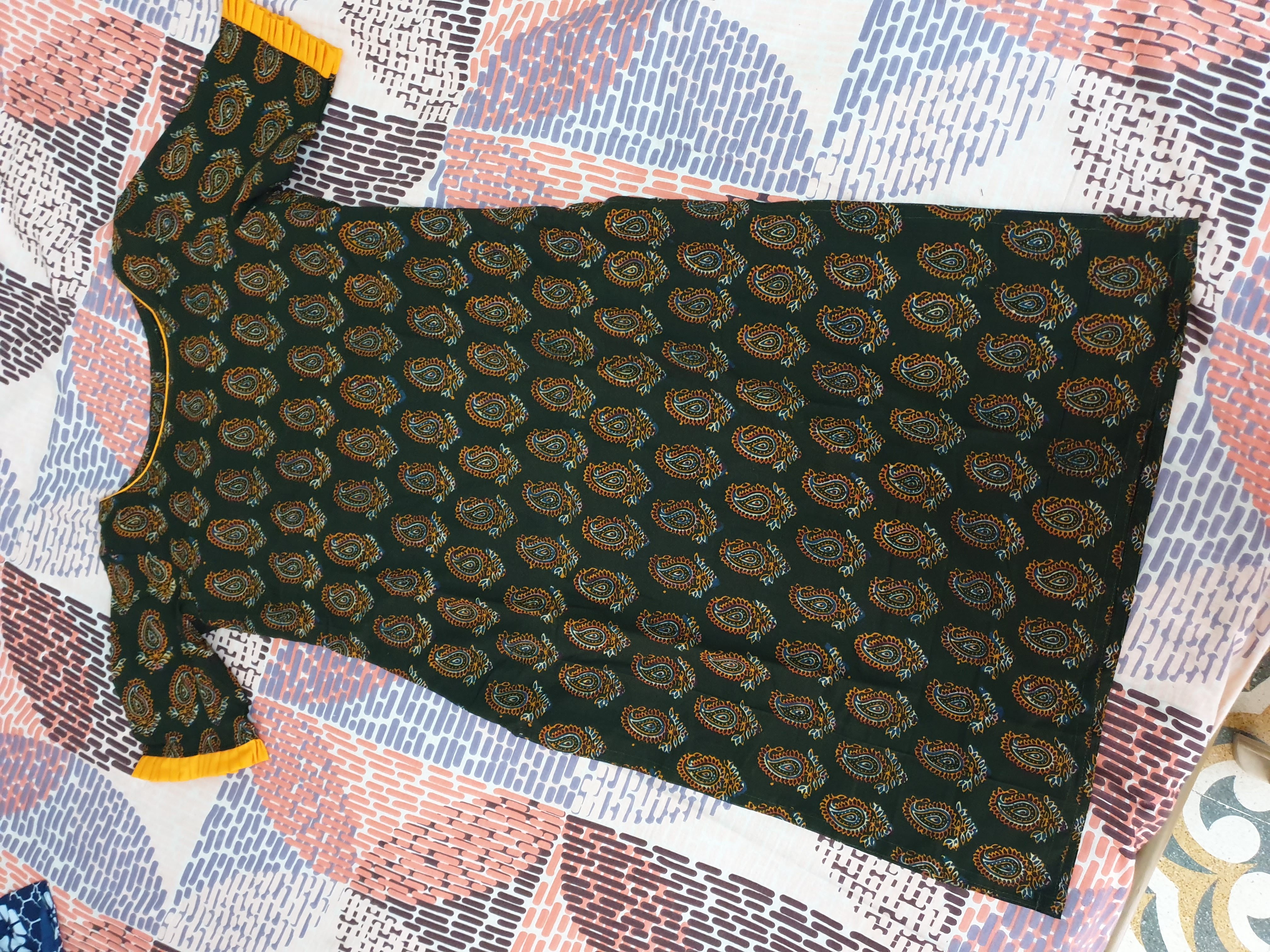 Bottle Green Cotton Straight Printed Kurti with Bottle Neck